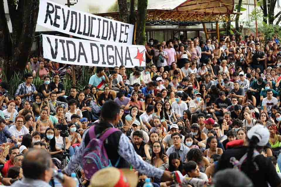 Terzo round di colloqui di pace tra il governo colombiano e i dissidenti delle FARC